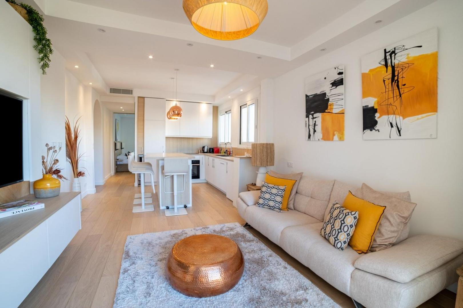 Apartment C3 - 1 Bdr Blvd Croisette Henri Iv - Ac & Balcony Cannes